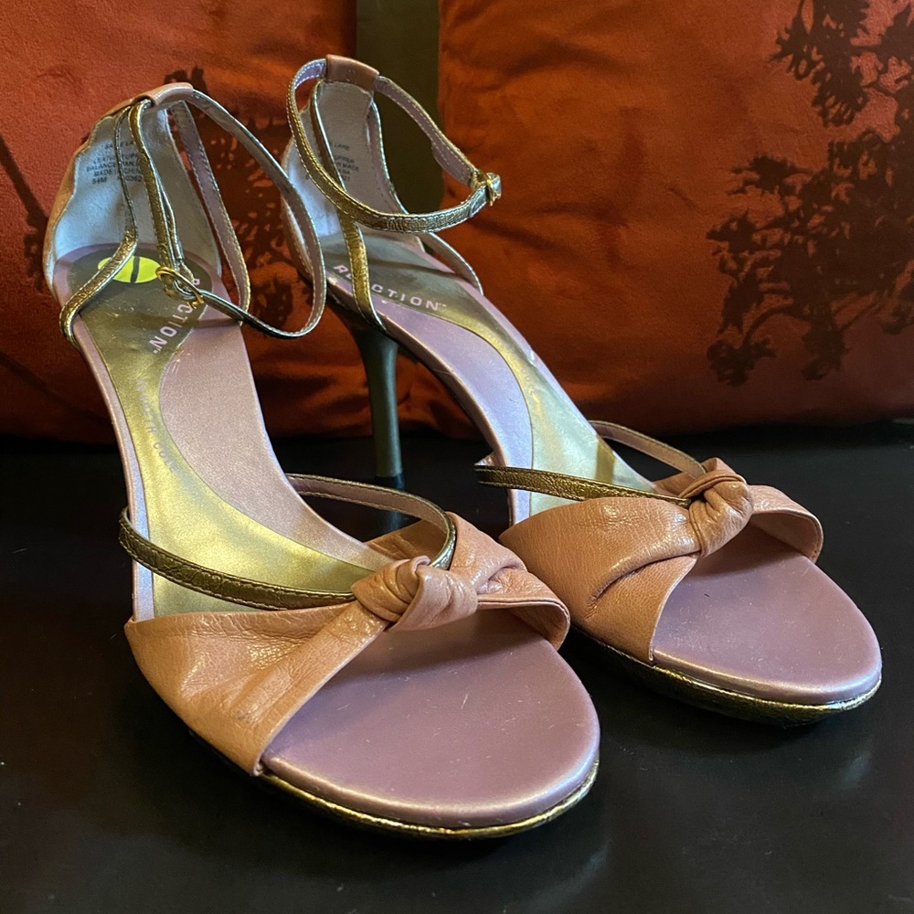 Kenneth Cole Reaction Heels NWOT